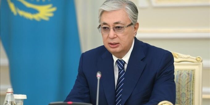 thumbs b c 07d7fad9130a87d13140e70d4b7d8def