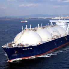 lng tanker 281221