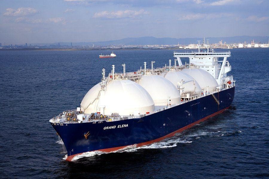 lng tanker 281221