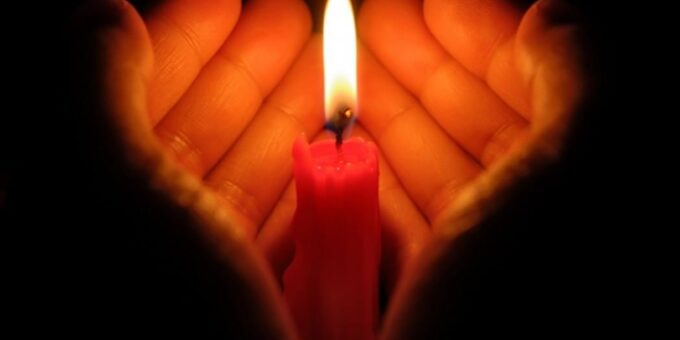 1670432811 kartinkof club p kartinki svecha pamyati 14