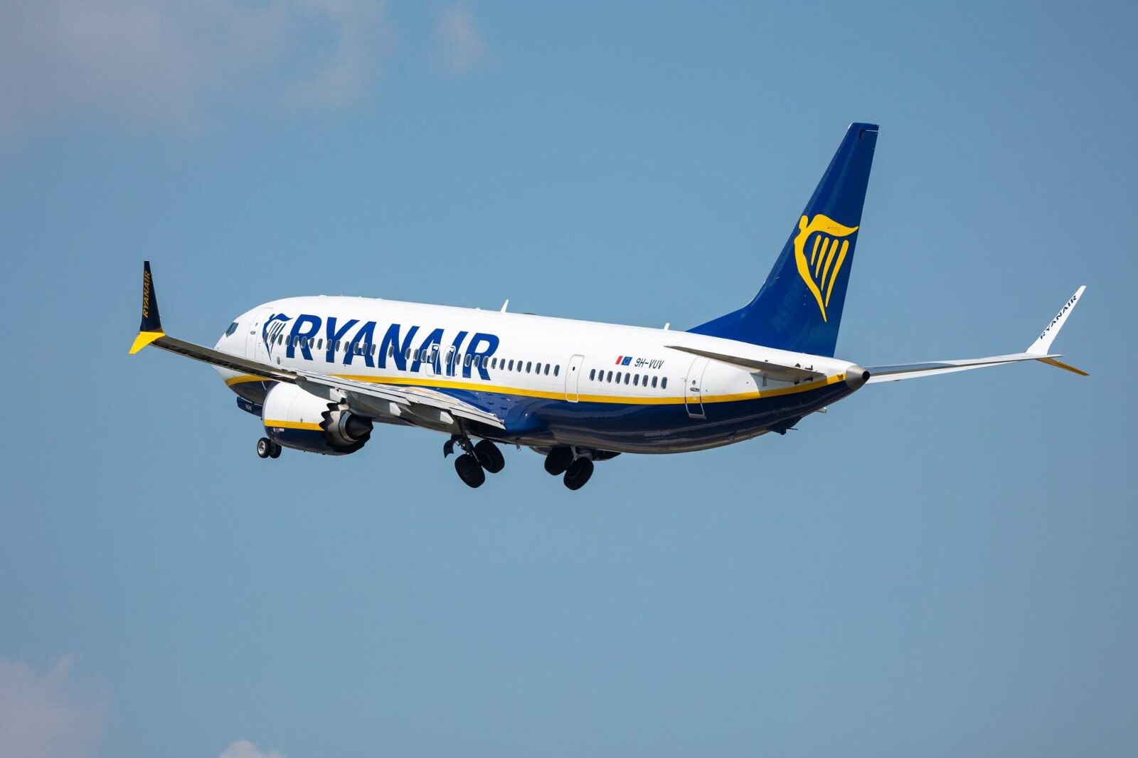 Prague, ,June,26,,2022:,Ryanair,Boeing,737,Max,8 200