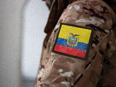 ecuador soldier soldier with flag ecuador ecuador flag on a military uniform ecuador army camouflage clothing 220166 5705