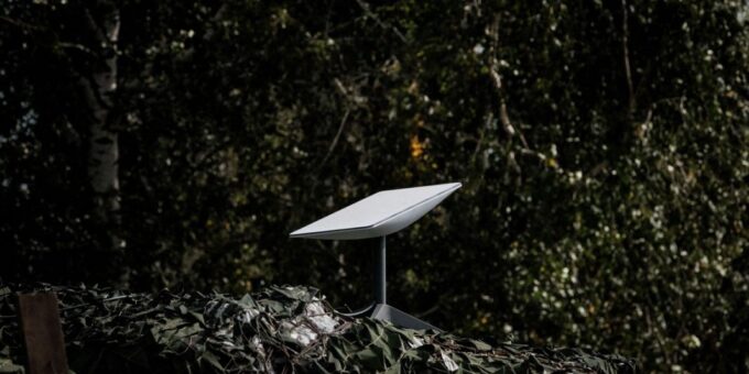 221012132725 starlink antenna ukraine 1068x711