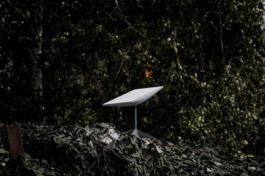 221012132725 starlink antenna ukraine 1068x711