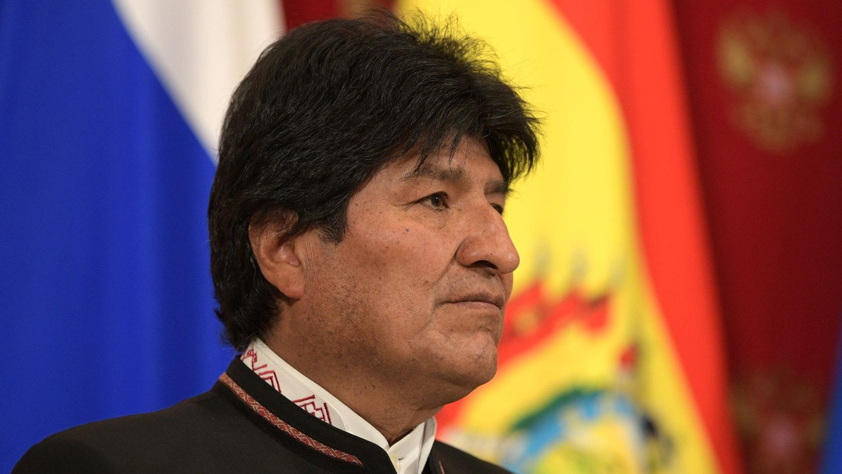 Адьос, Моралес. Боливия прощается с эпохой жевателей листьев коки у власти