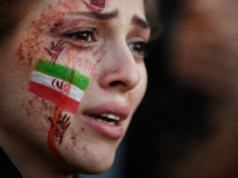 Протестующие в Иране взяли под контроль два города Протестующие в Иране взяли под контроль два города