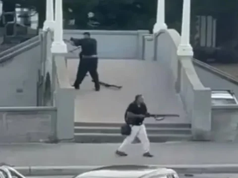 Лейбл Лазаров, получивший тяжелые ранения в результате теракта в Сиднее на Хануку: «Я сказал раненому полицейскому: „Дай мне свой пистолет“. Он отказался»